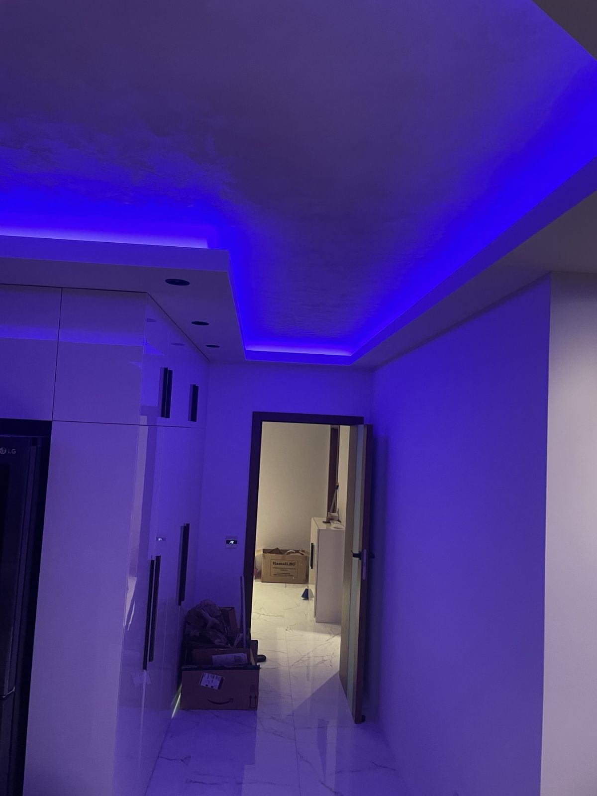 Декоративно синьо LED осветление